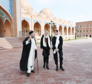 First Vice-president Mehriban Aliyeva visits the religious complex “Imamzadeh” in Ganja 