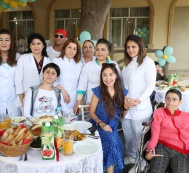 Лейла Алиева посетила учреждение психоневрологической социальной службы номер 1 в бакинском посёлке Бузовна
