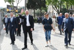 President Ilham Aliyev and family members go for a walk in the Seaside National Park 