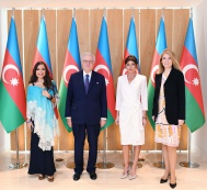 First Vice-president Mehriban Aliyeva meets the head of “Rothschild Global Financial Advisory” Company 