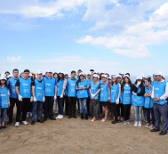 Cleaning action takes place on the Novkhany beach with the organizational support of IDEA Public Association 