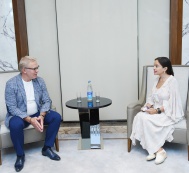 Лейла Алиева встретилась с послом доброй воли ООН Вячеславом Фетисовым