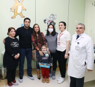 Leyla Aliyeva meets children suffering from oncological diseases 