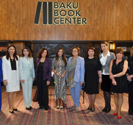 Baku Book Center hosts presentation of methodological manual “Azerbaijani language proficiency level requirements”