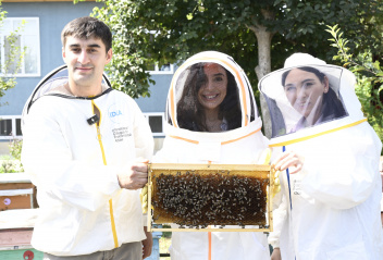 Leyla Aliyeva meets participants of “Young beekeeper" project in Gabala