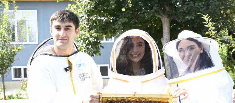 Leyla Aliyeva meets participants of “Young beekeeper" project in Gabala