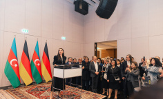Berlindəki Azərbaycan Mədəniyyət Mərkəzində MAMA “Ana təbiət” beynəlxalq incəsənət sərgisinin açılışı olub