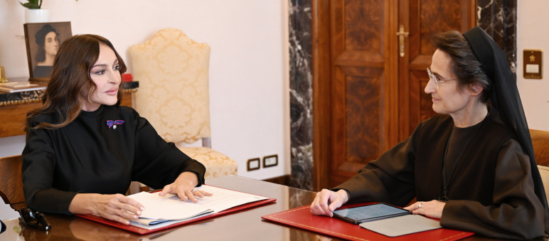 First Vice-President Mehriban Aliyeva met with President of Governorate of Vatican City State