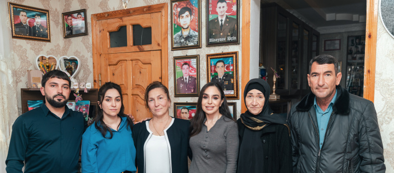 Leyla Əliyeva Mingəçevirdə şəhid ailəsini ziyarət edib, bir sıra sosial müəssisələrlə tanış olub