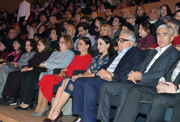 Plasido Dominqo Heydər Əliyev Mərkəzində çıxış edib