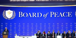 Prezident İlham Əliyev Davosda “Sülh Şurasının Nizamnaməsi” sənədinin imzalanma mərasimində iştirak edib