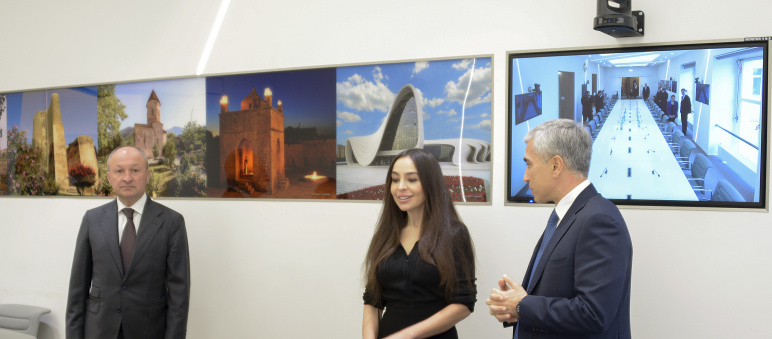 Leyla Əliyeva BMT-nin Cenevrə ofisində “Azərbaycan otağı” ilə tanış olub