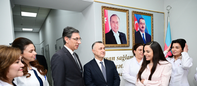 Leyla Əliyeva Bakı Şəhər Narkoloji Mərkəzini ziyarət edib