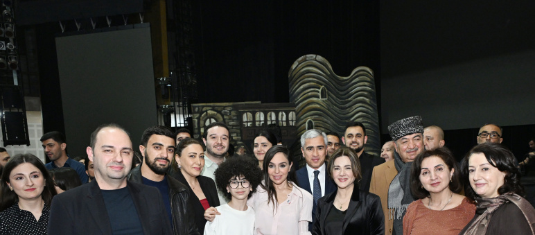 Heydər Əliyev Sarayında “Yalnız mədəniyyət” adlı musiqili tamaşa nümayiş olunub