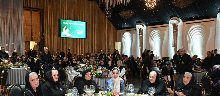 Şəhid analarının iştirakı ilə iftar süfrəsi təşkil olunub