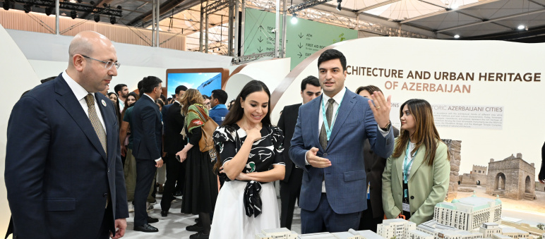 Leyla Əliyeva və Arzu Əliyeva "Urban Expo" sərgisi ilə tanış olublar