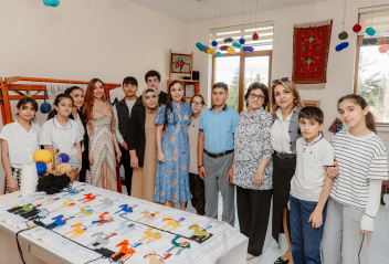 Leyla Əliyeva və Arzu Əliyeva 11 nömrəli inteqrasiya təlimli internat tipli ümumtəhsil məktəbində olublar