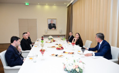 Heydər Əliyev Fondunun vitse-prezidenti Leyla Əliyeva Vatikan Apostol Kitabxanası və Apostol Arxivinin rəhbəri ilə görüşüb