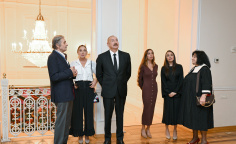 Prezident İlham Əliyev, birinci xanım Mehriban Əliyeva və ailə üzvləri “Mənim Abşeronum: Üstə gəl” adlı retrospektiv sərgi ilə tanış olublar