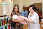 Лейла Алиева посетила некоторые школы-интернаты и детские дома в Баку