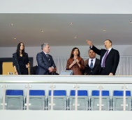  Президент Ильхам Алиев и его супруга Мехрибан Алиева ознакомились с условиями, созданными во Дворце спорта имени Гейдара Алиева после капитального ремонта